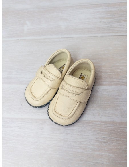 mocasines blancos