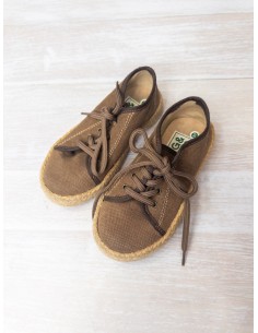 zapatos cafes con base de paja