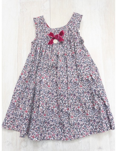 vestido flores moradas y lazo fucsia