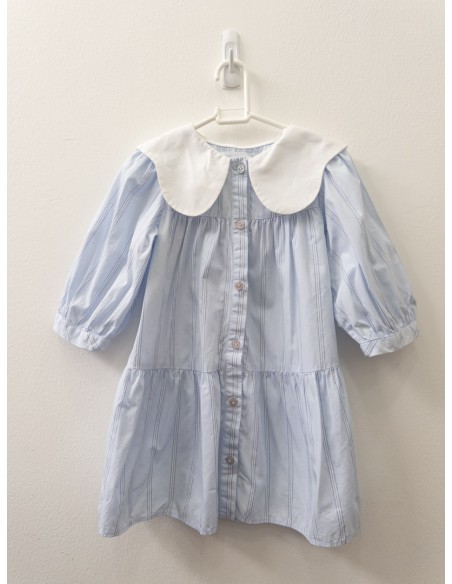 vestido celeste con rayas