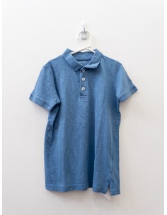 camiseta tipo polo celeste