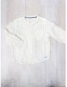 camisa blanca lineas azules