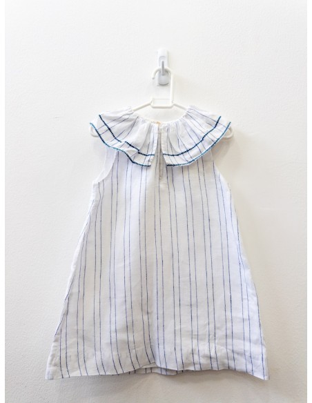 vestido blanco con lineas turquesas