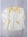 camisa blanca con filo mostaza