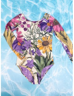pantalon de baño flores moradas y hojas verdes