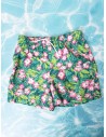 pantalon de bano verde con flores rosadas