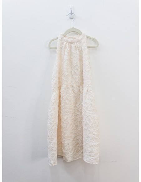 vestido blanco con texturas