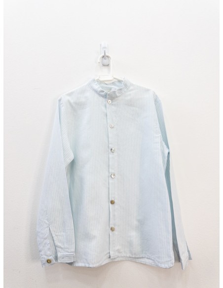 camisa rayas celestes y blancas