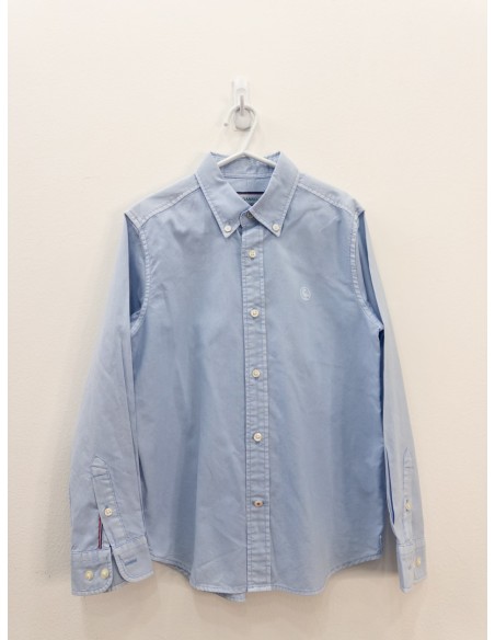 camisa celeste