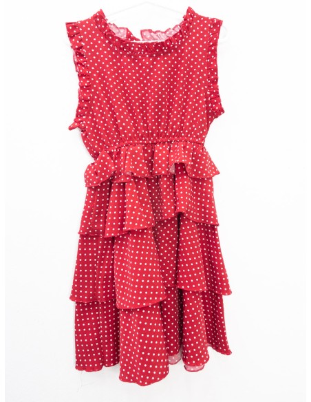 vestido rojo con puntos blancos