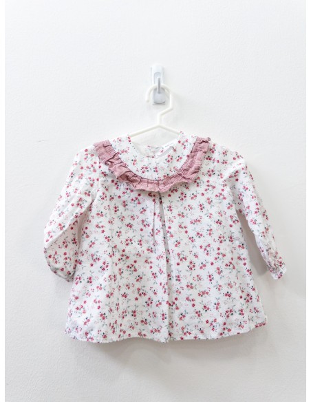 vestido blanco con florcitas rojas