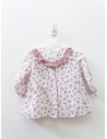 vestido blanco con florcitas rojas