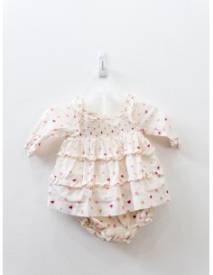 set beige con corazones