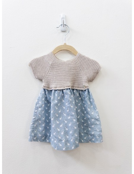vestido pecho beige falda celeste con perros