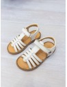 sandalias blancas