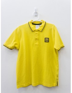 polo amarilla
