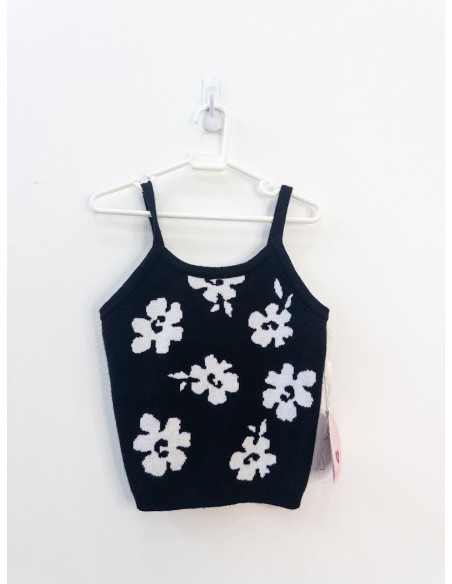 set blusa negra y short blanco