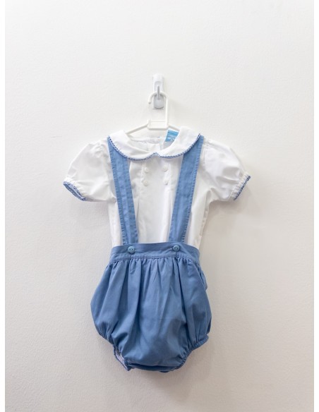 set enterizo celeste y camisa blanca