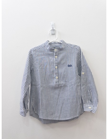 camisa rayas azules y blancos