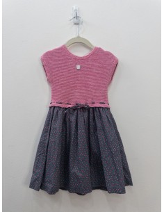 vestido top rosado y faldas de frutillas