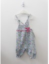 jumper celeste con flores rosadas
