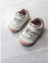 sneakers blancos con rosados