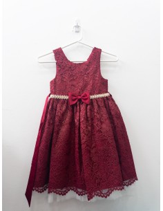 vestido concho de vino con encaje