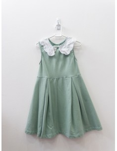 vestido verde algodon con cuello blanco