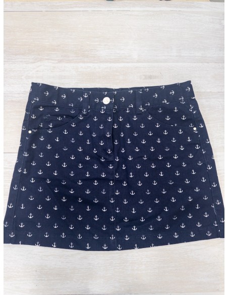 falda azul con anclas blancas