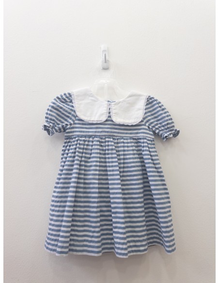 vestido rayas celestes, cuello bandeja blanco