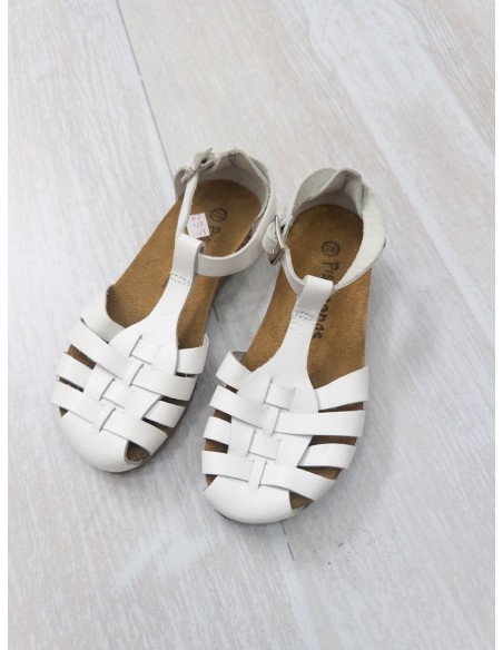 sandalias blancas