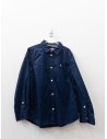 camisa azul con puntos blancos