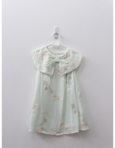 vestido verde agua con flores beige