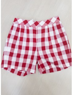 short cuadros blancos y rojos