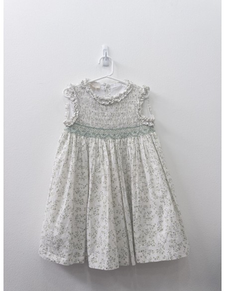 vestido blanco con flores verdes