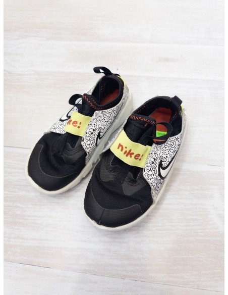 sneakers blanco con negro