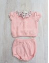 set blusa y calzon de punto rosado con cuello con flores