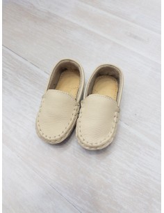 mocasines beige claro
