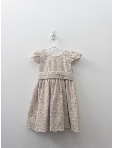 vestido brocado beige