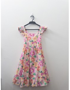 vestido rosado con flores rosa y verde