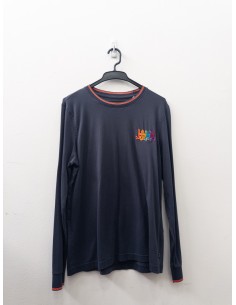 camiseta manga larga azul con logo naranja