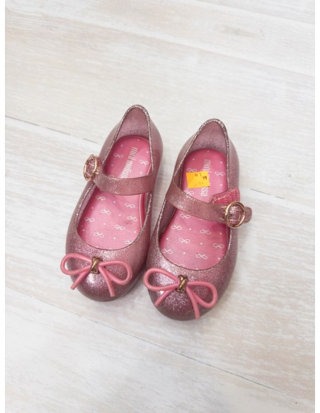 zapatos rosados con escarcha