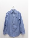 camisa celeste con rayas blancas