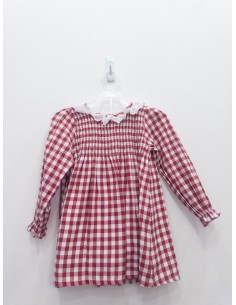 vestido cuadros rojos y blancos