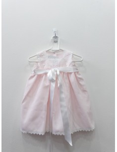 vestido rosado cinta blanca