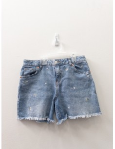 short jean con flores