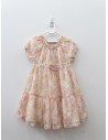 vestido blanco con flores rosadas