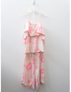 top blanco con flores neon