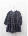 vestido gris con hilo dorado