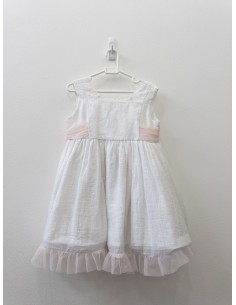 vestido blanco con lazos rosados